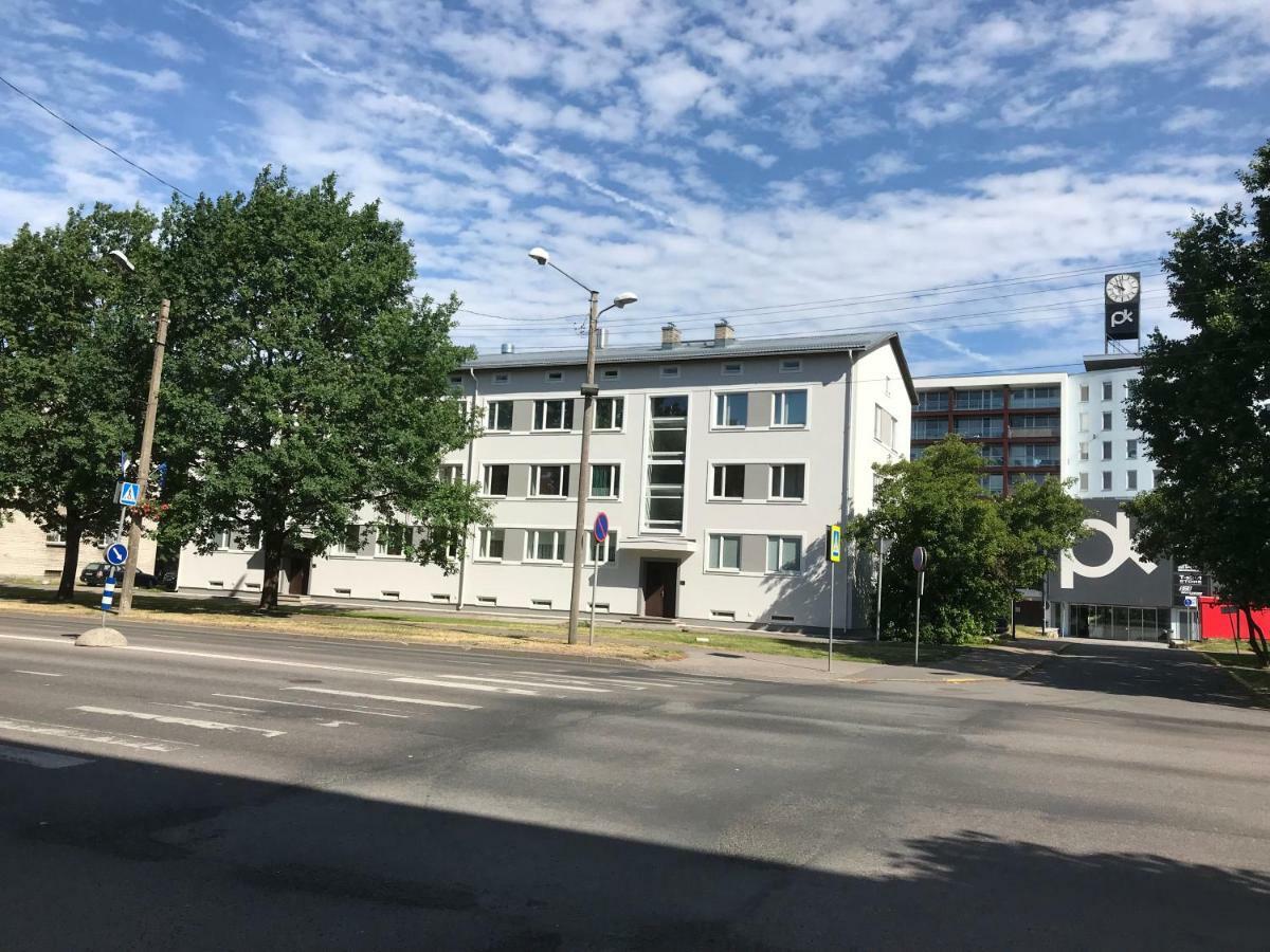 Akord Apartment Centrum With Free Parking Pärnu Exteriör bild